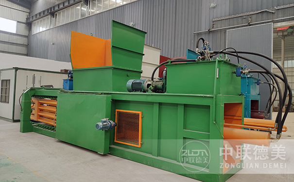 半自動(dòng)打包機(jī)